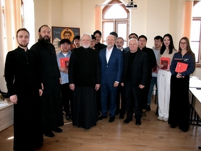 Студенты Высшей школы перевода в Российском православном университете